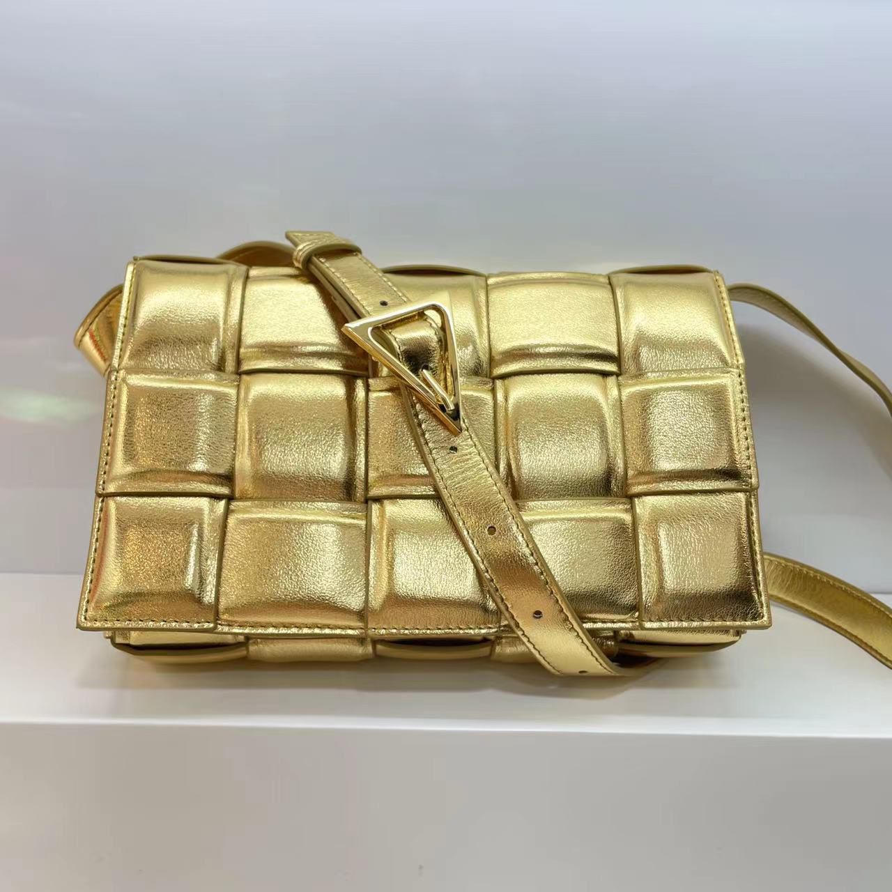 MATISSE CROSS BAG - Gold
