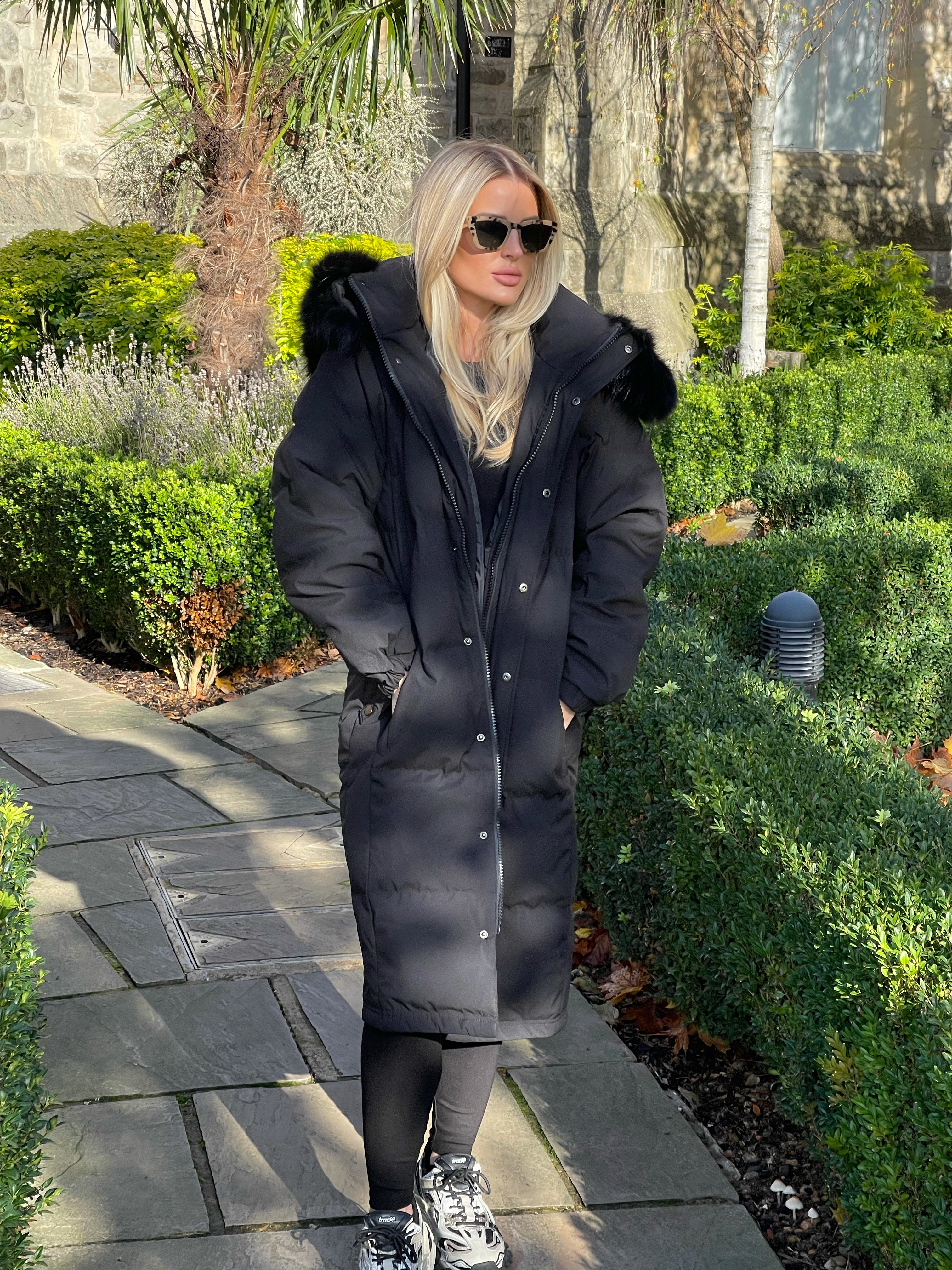 Kylie black coat - Black fur