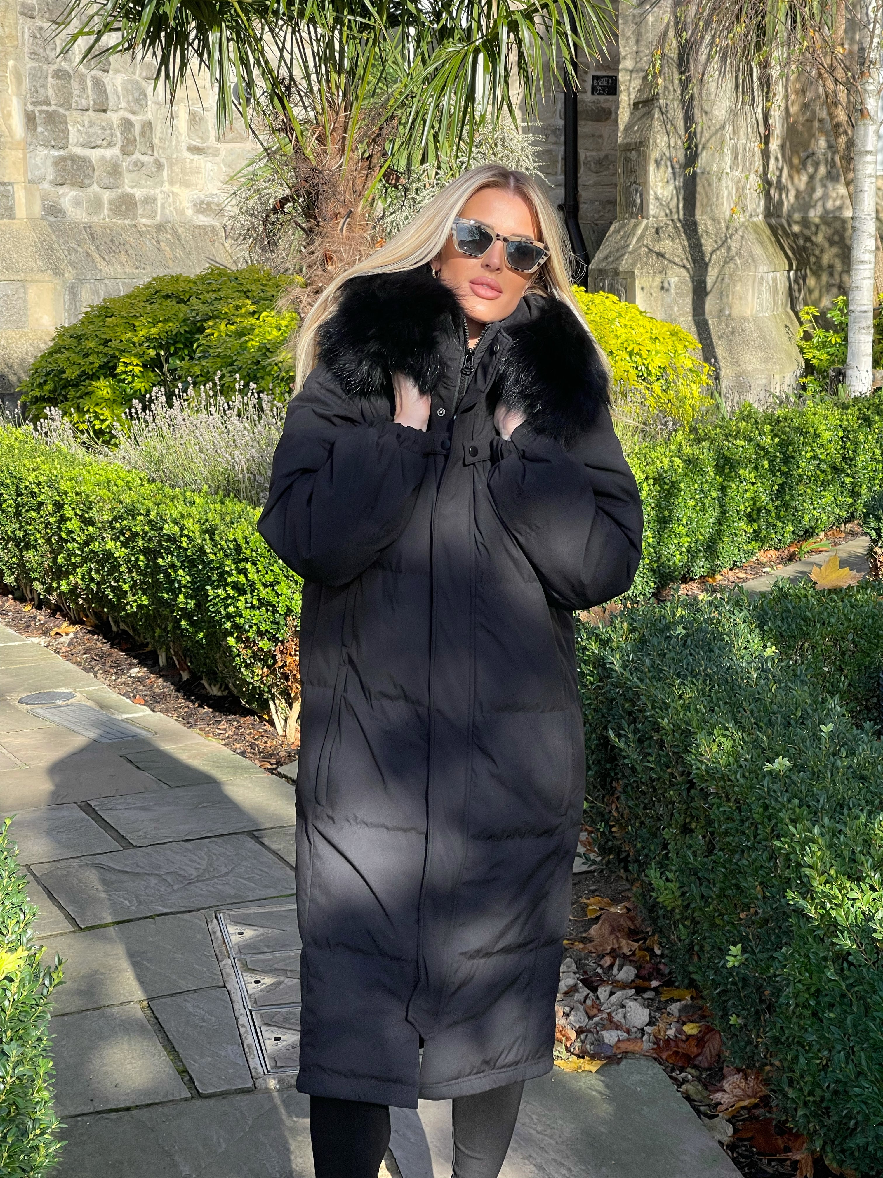 Kylie black coat - Black fur
